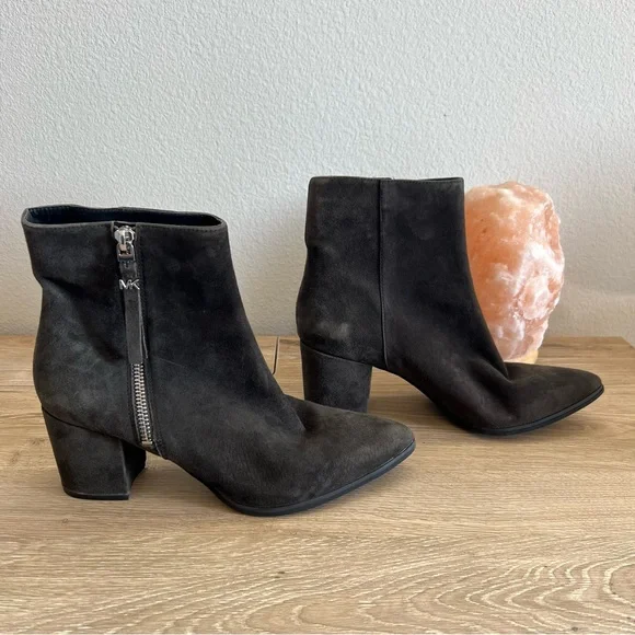 Like new! Michael Kors Gray Suede Dawson Ankle Booties - Picture 6 of 9